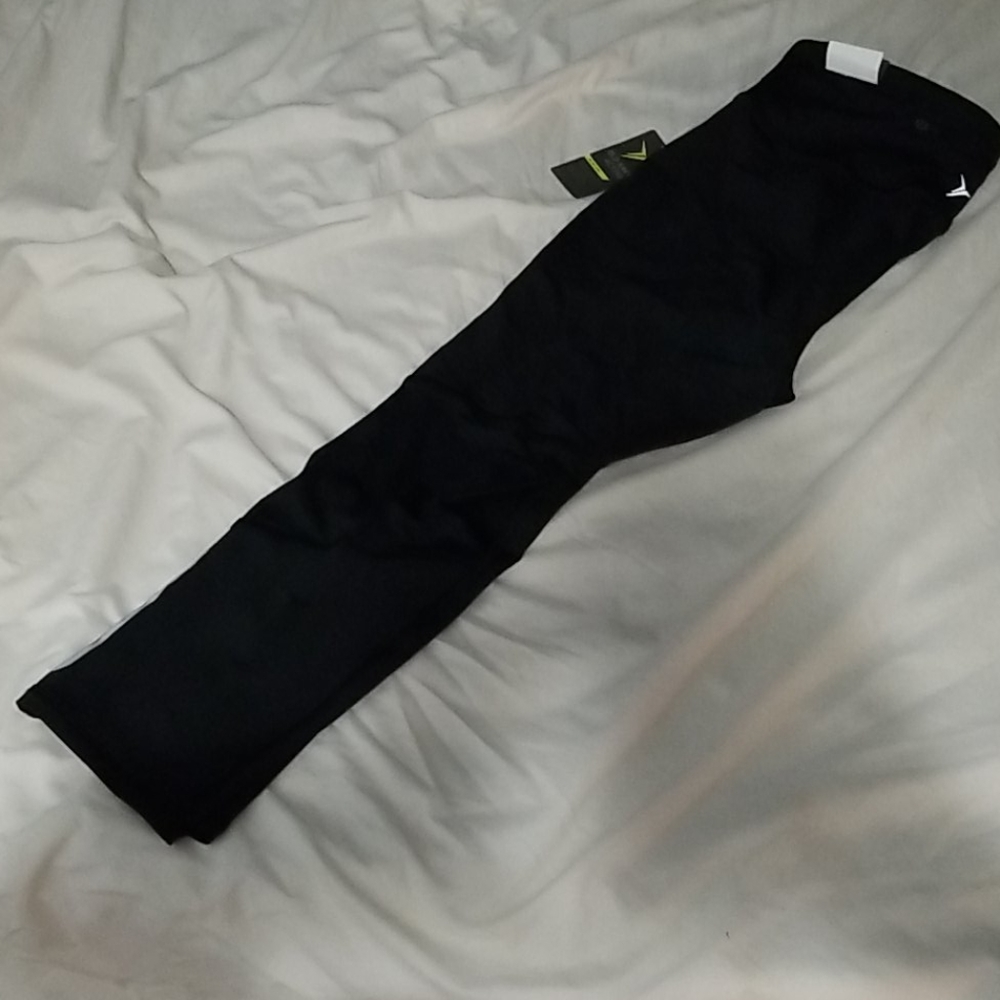 NWT Old Navy Active Go-Dry Legging Crop High-Rise